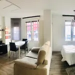 Apartamento Viendo La Catedral Desde Plaza Vega *