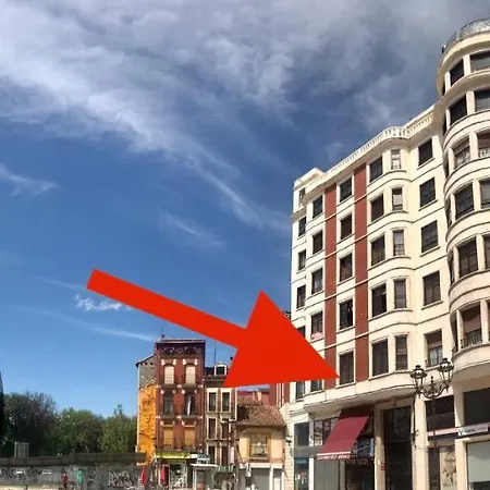 شقة Viendo La Catedral Desde Plaza Vega *