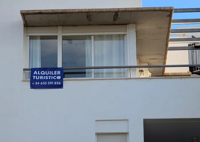 Viendo La Catedral Desde Plaza Vega Apartamento *